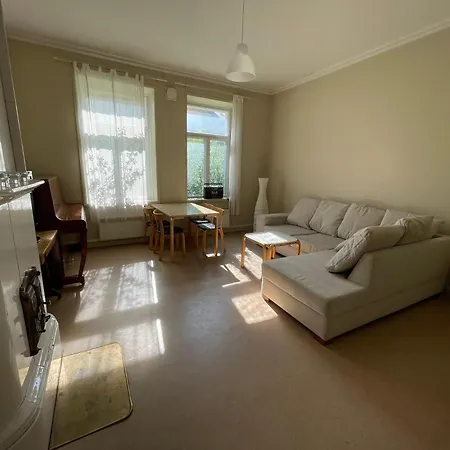 Henrikin Helmi Apartament *